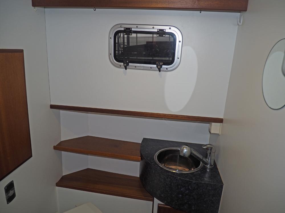 Fore ship, Accommodation